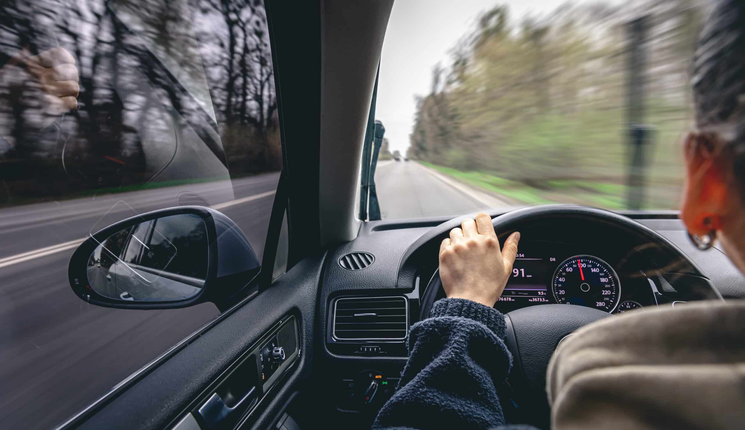 Trygg og effektiv opplæring for førerkort klasse B i Bergen med erfarne lærere